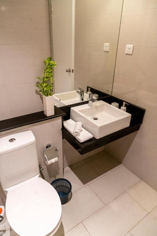 Oceanfront Galle Apartment L4-10 ภายนอก รูปภาพ