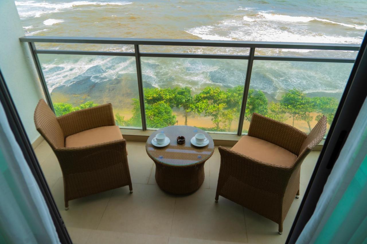 Oceanfront Galle Apartment L4-10 ภายนอก รูปภาพ