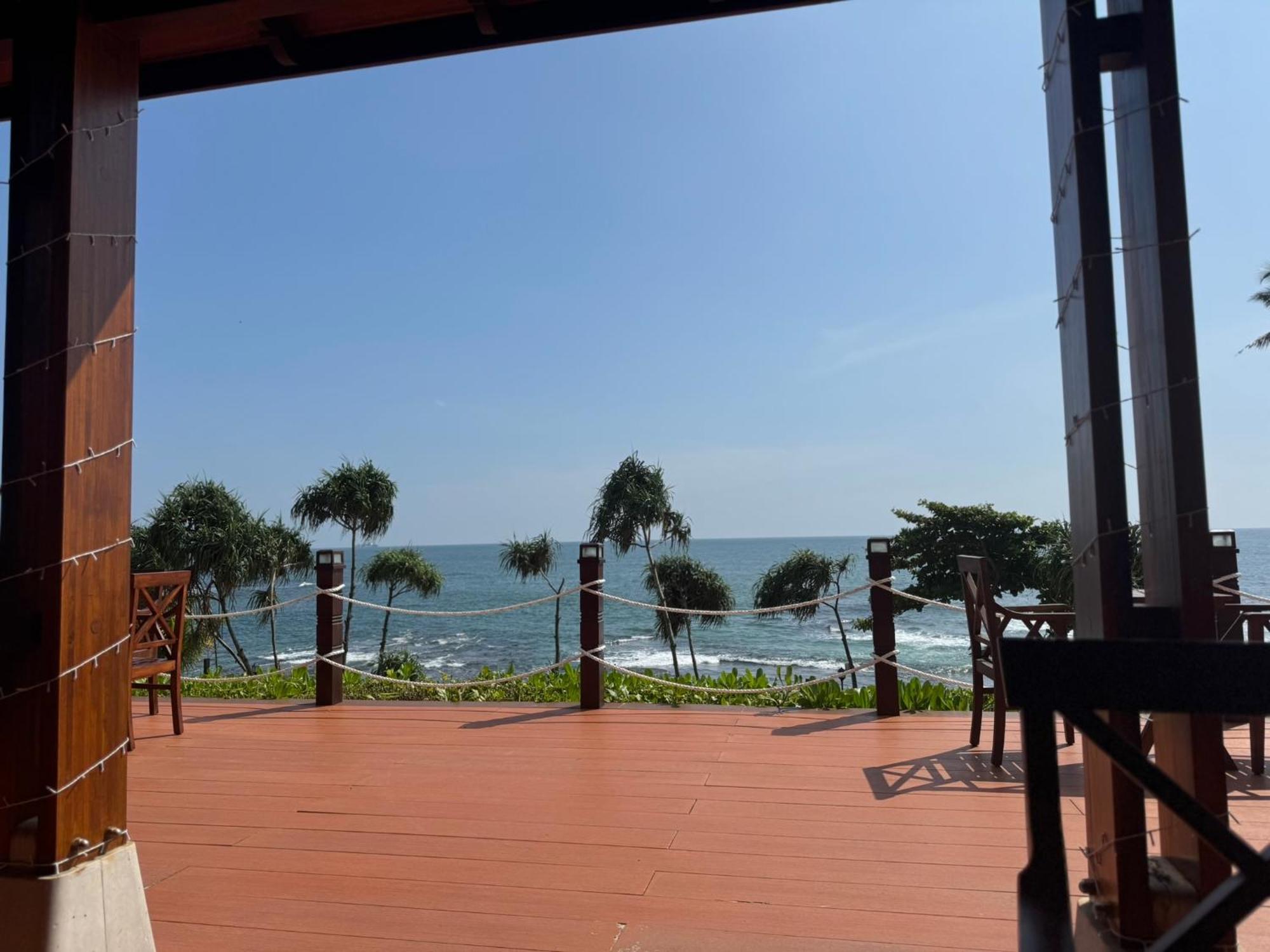 Oceanfront Galle Apartment L4-10 ภายนอก รูปภาพ